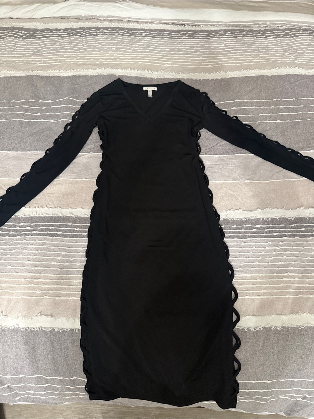 Leith Black Long Sleeve V-Neck Dress with Lace-Up Sides